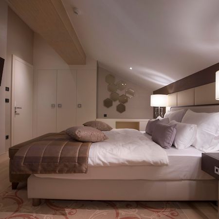 Hotel Riva By Aycon Petrovac Exterior photo