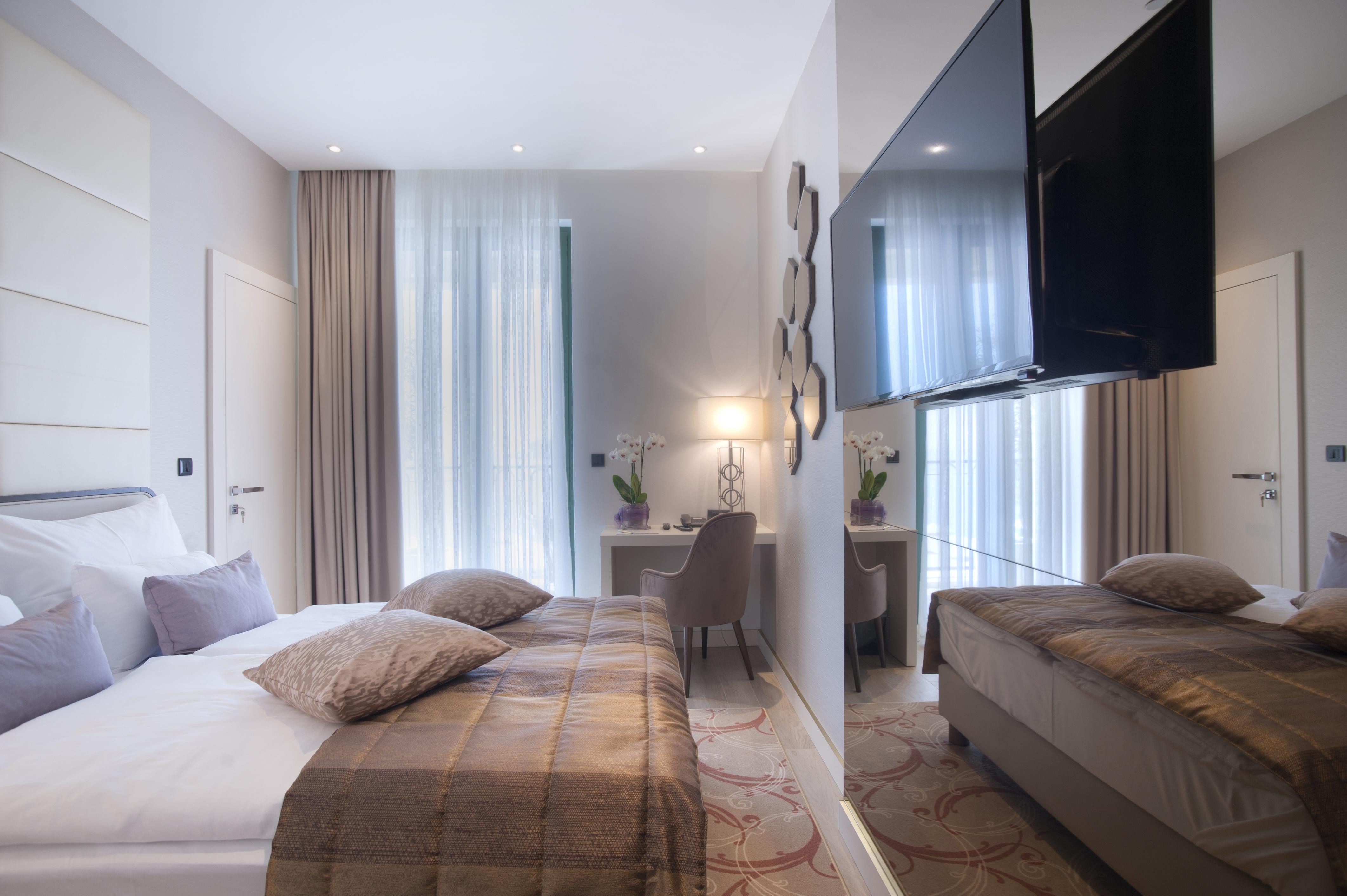 Hotel Riva By Aycon Petrovac Exterior photo
