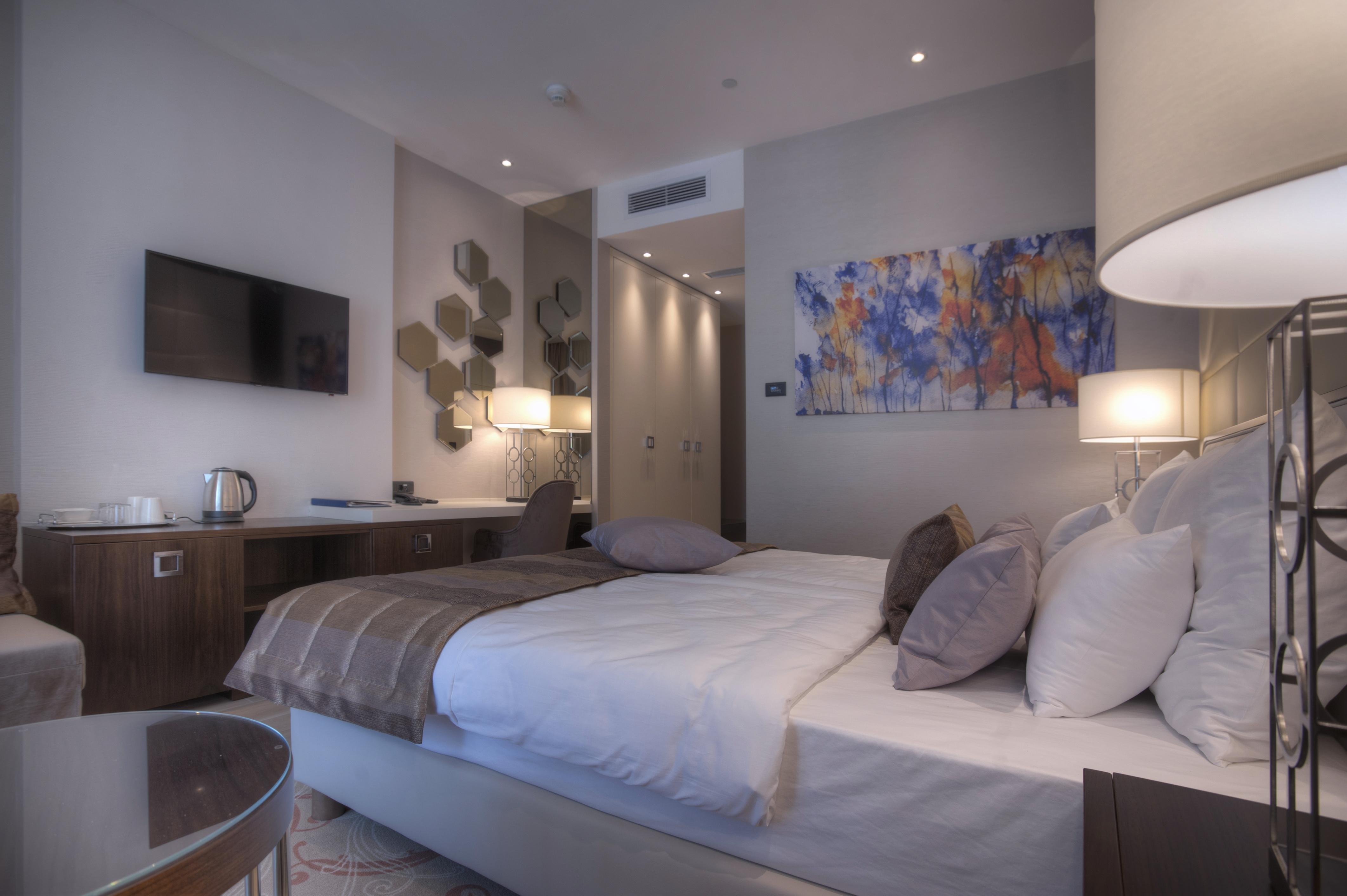 Hotel Riva By Aycon Petrovac Exterior photo